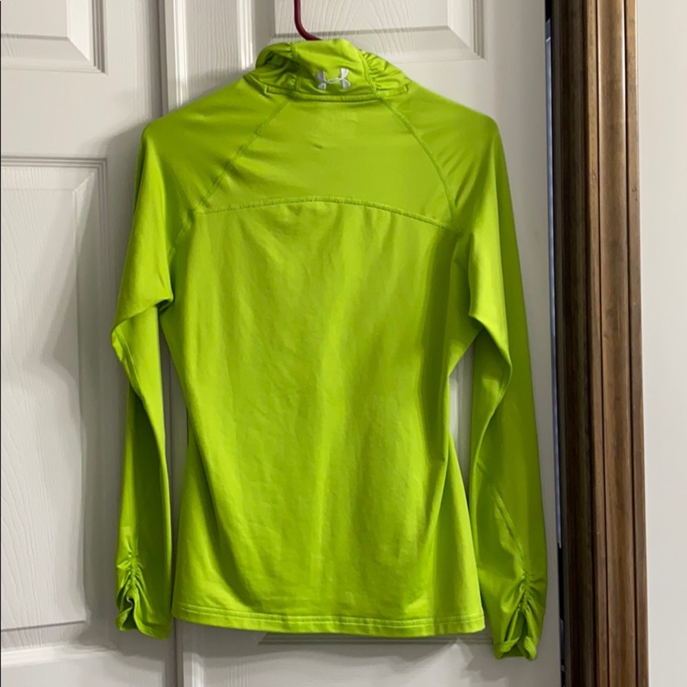 Women’s Under Armour Fitted Cold Gear - Large